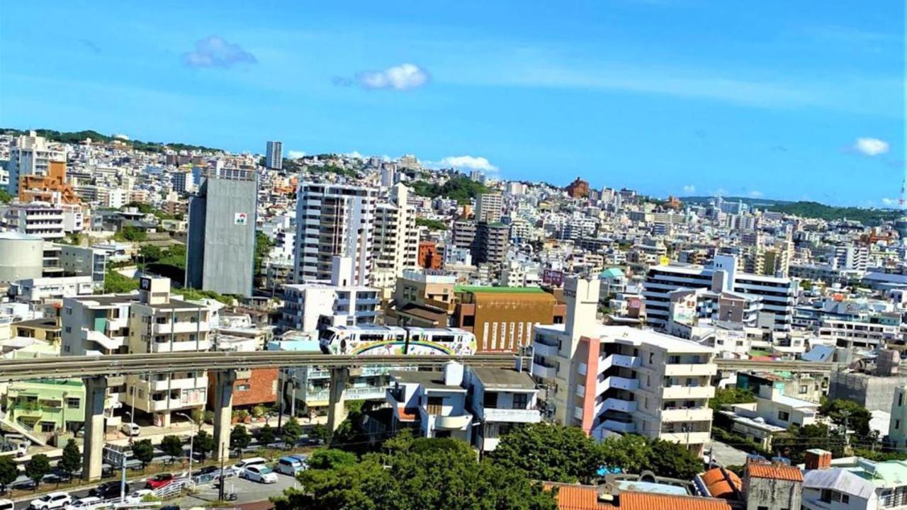 Toyoko Inn Naha Omoromachi Ekimae Экстерьер фото