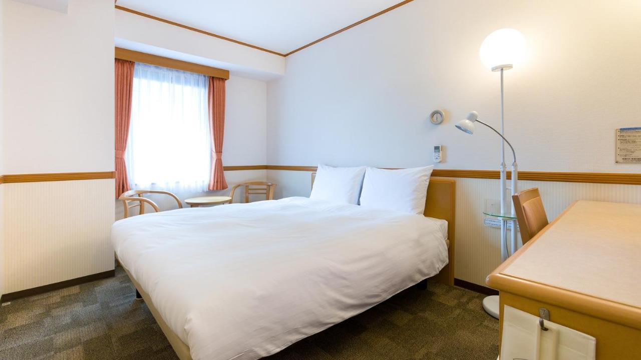 Toyoko Inn Naha Omoromachi Ekimae Экстерьер фото