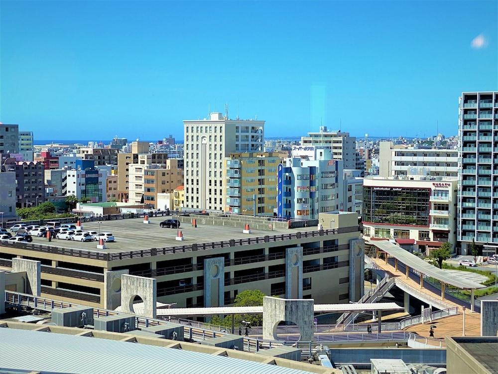 Toyoko Inn Naha Omoromachi Ekimae Экстерьер фото