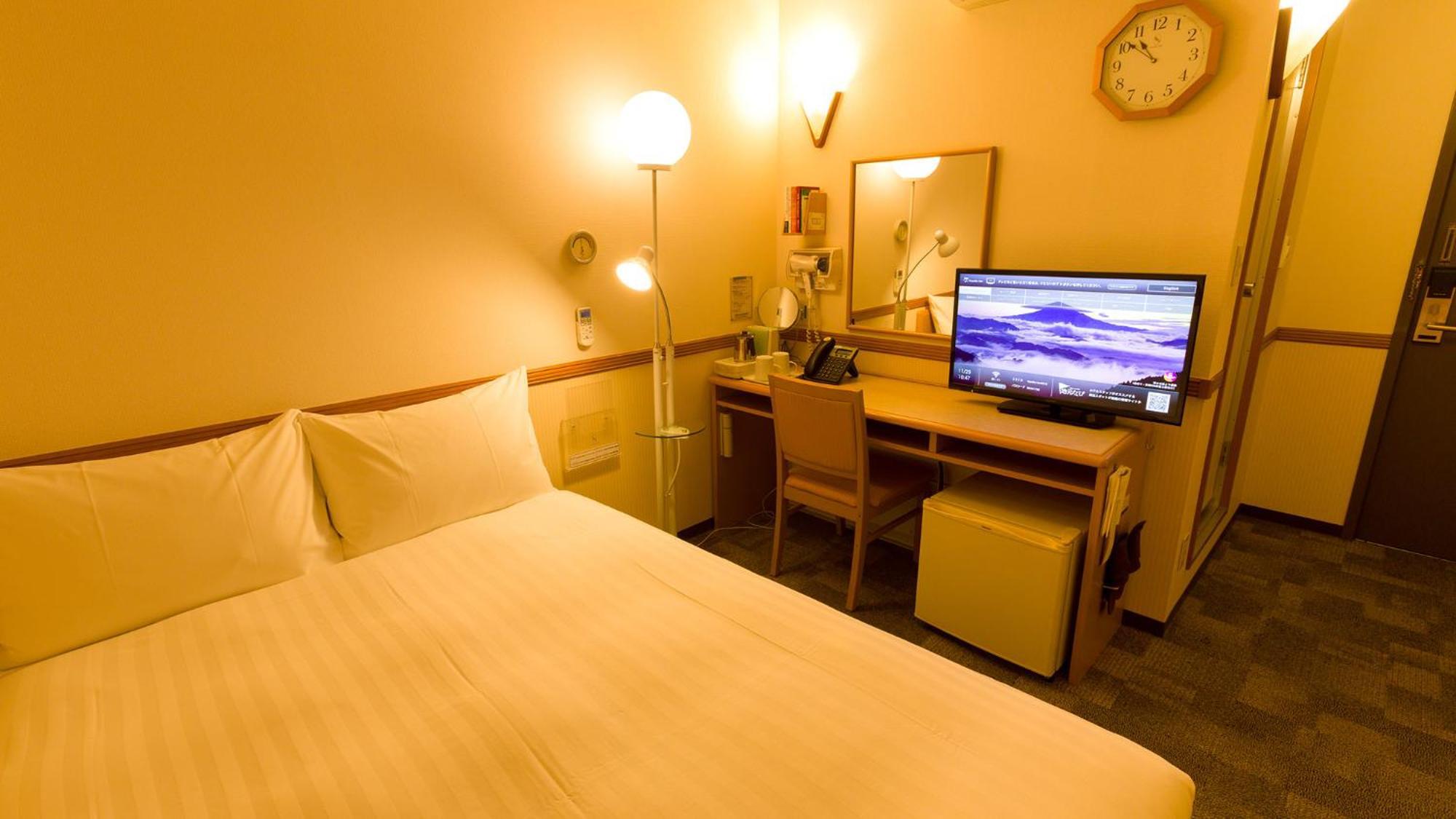 Toyoko Inn Naha Omoromachi Ekimae Номер фото